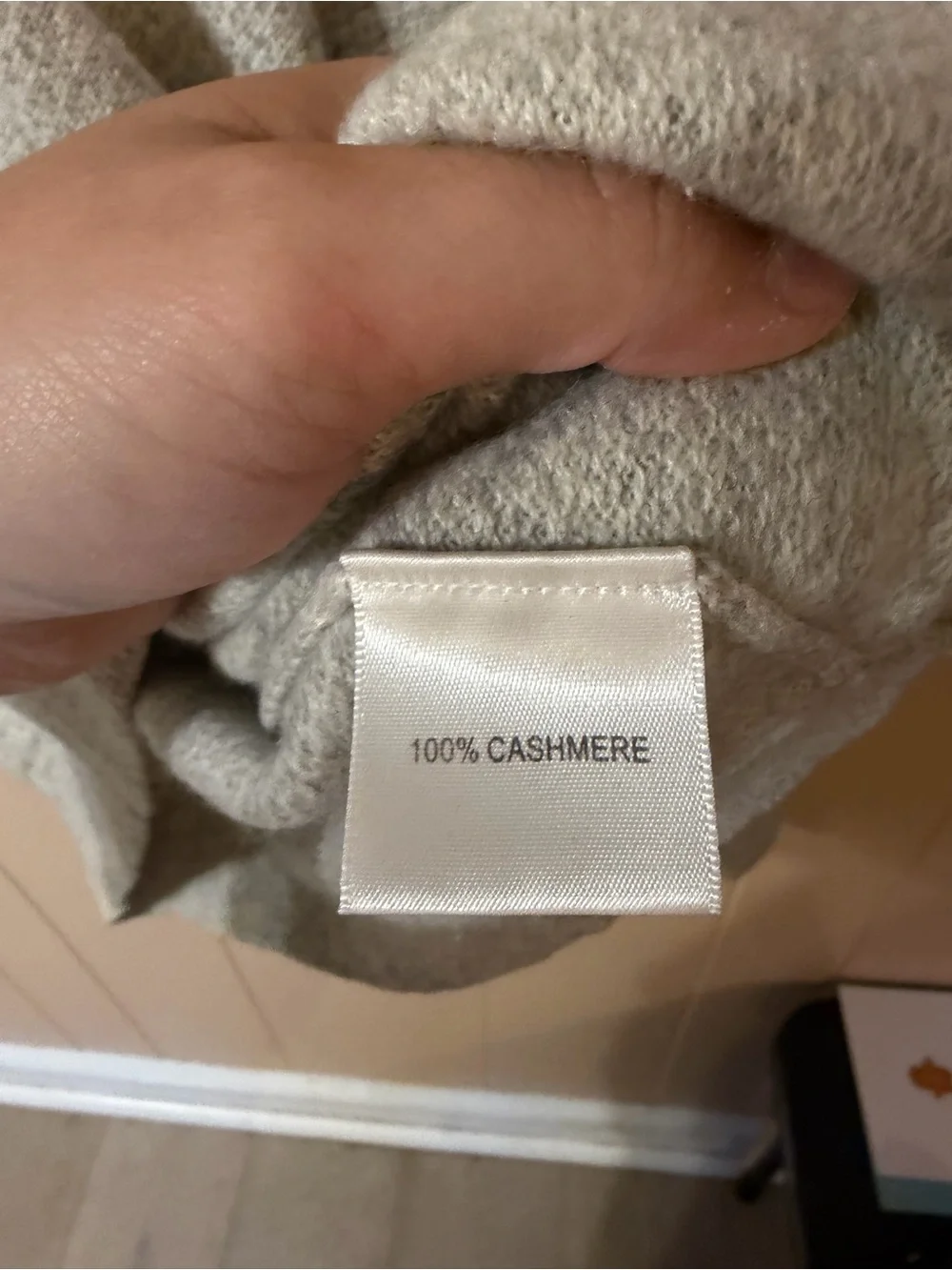 Robert Talbott gray cashmere pullover sweater